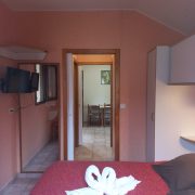 © Chambre Gîte 2 personnes - <em>DR Les Jardins du Castel</em>